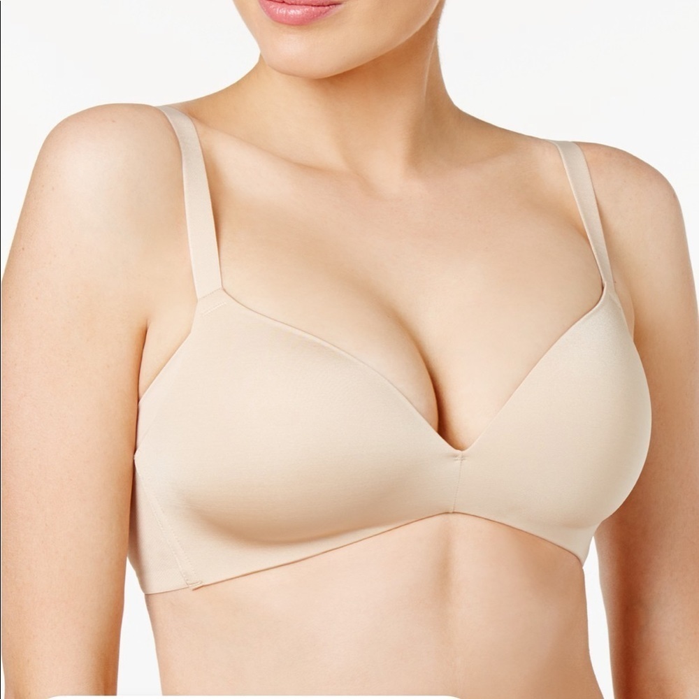 Wacoal
Ultimate Side Smoother Wireless Bra 852281